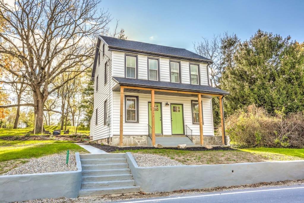 Beautiful Farmhouse Close To Lanc Hershey Etown Mount Joy Εξωτερικό φωτογραφία